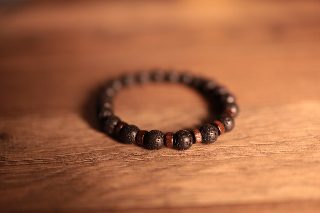 luxurious men's bracelets lava stone with wood beads